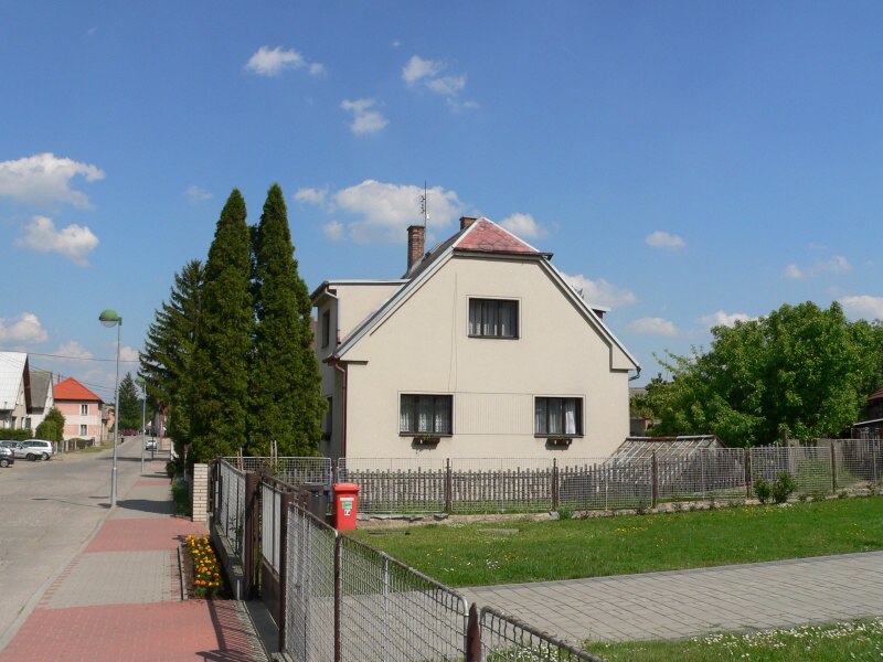 Doln� Bousov