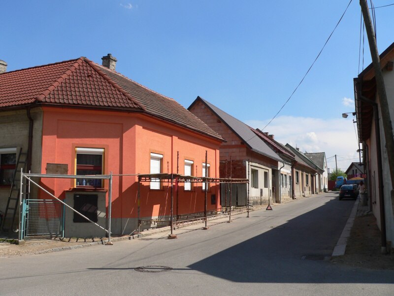 Doln� Bousov