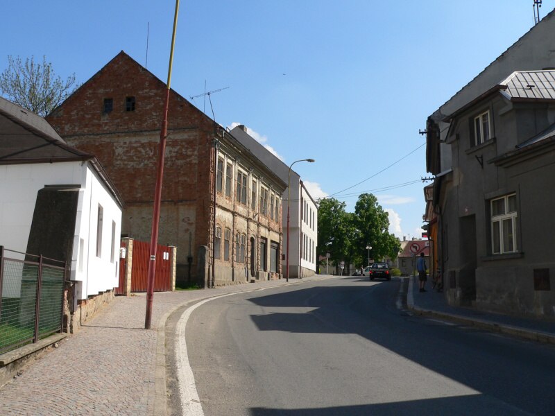 Doln� Bousov