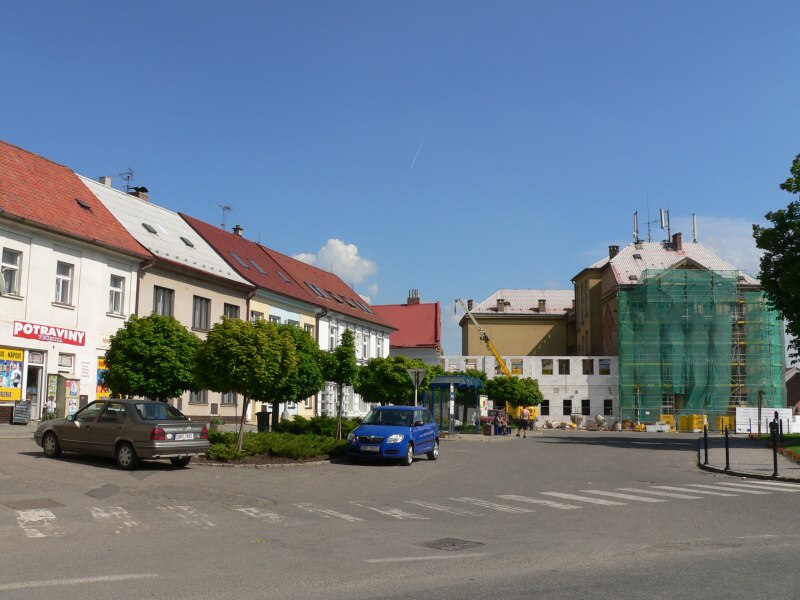 Doln� Bousov