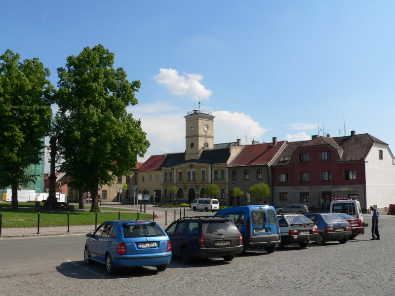 Doln� Bousov