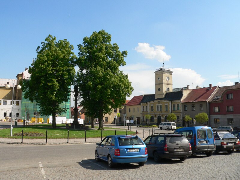 Doln� Bousov