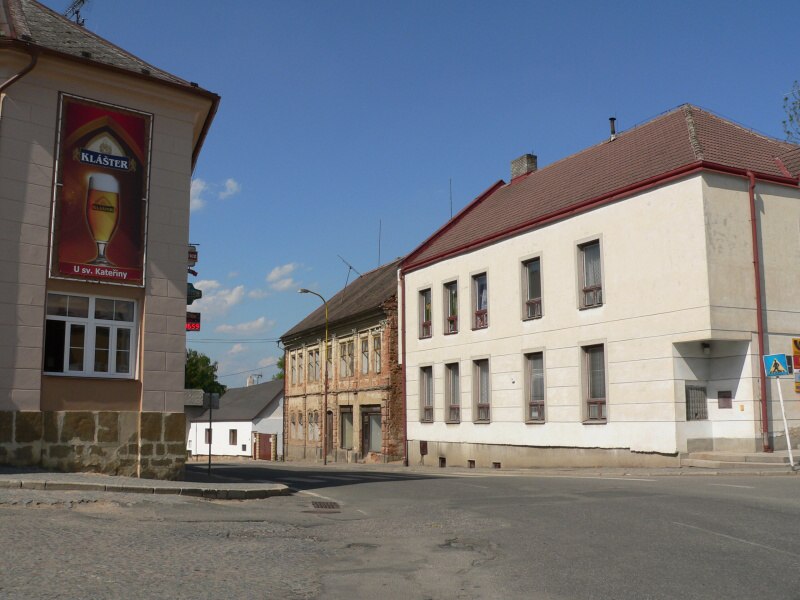 Doln� Bousov