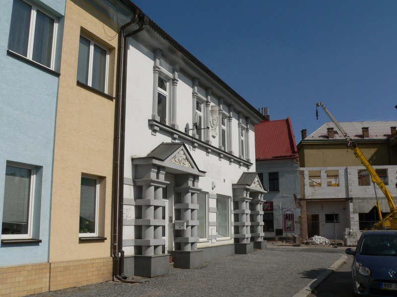 Doln� Bousov