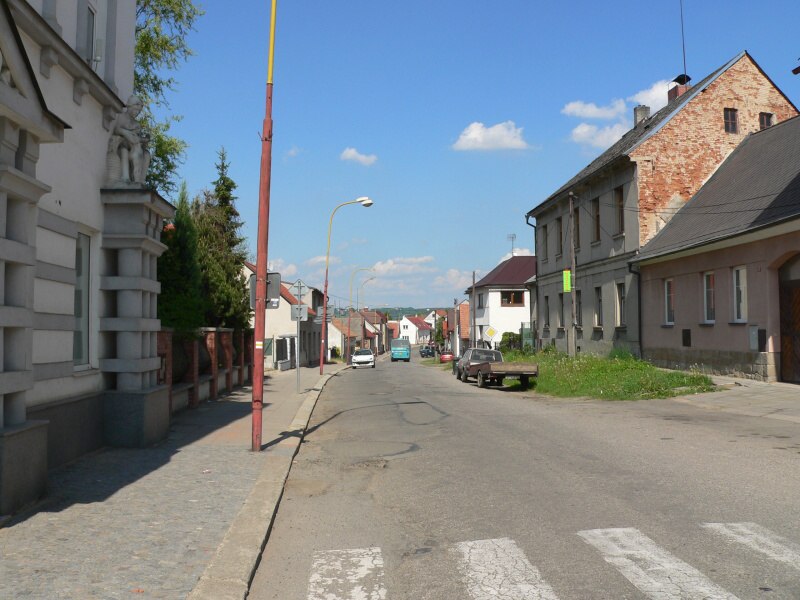 Doln� Bousov