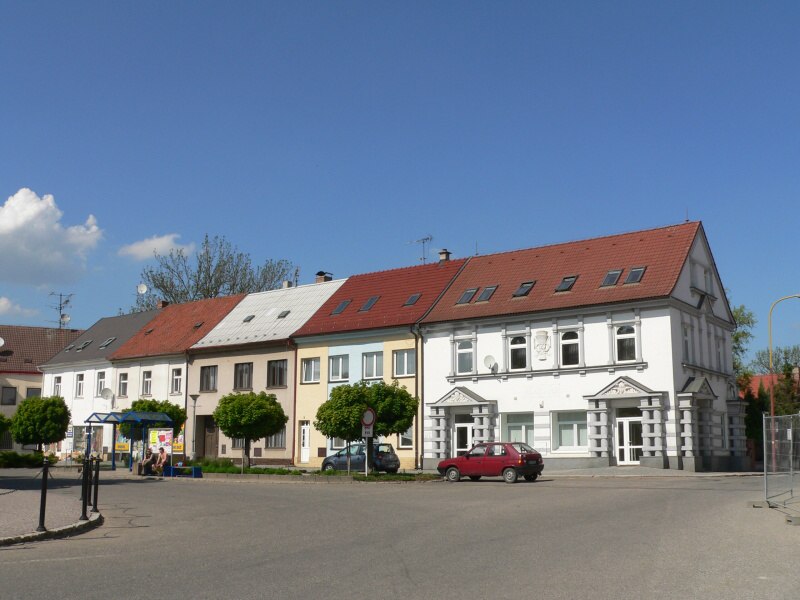 Doln� Bousov