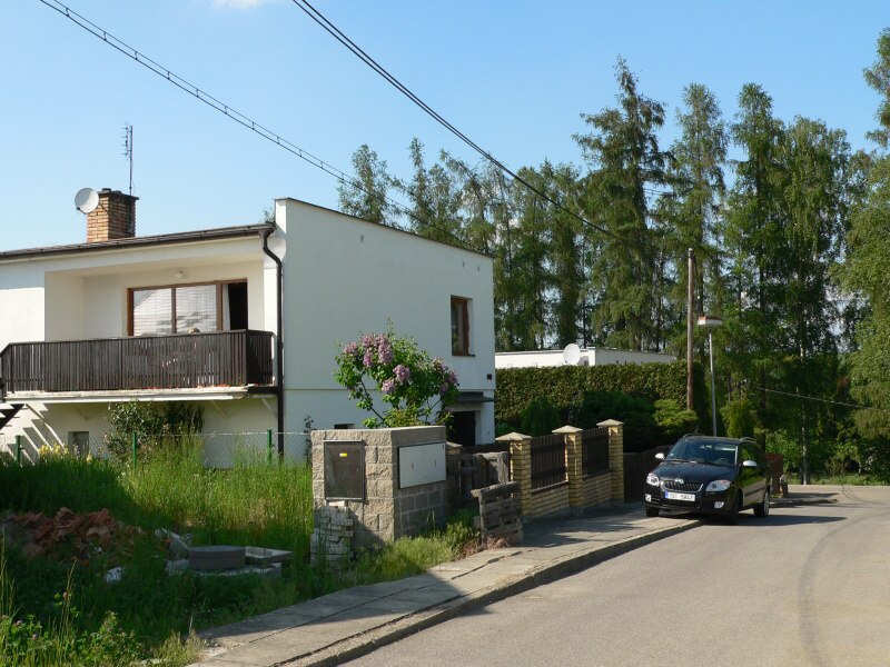 Doln� Bousov